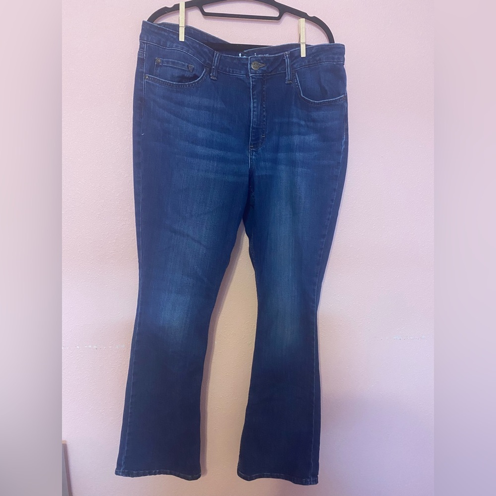 Lee Jeans